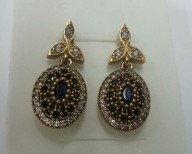 Aros Colgantes con Zafiro Reconstituida