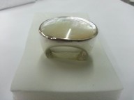 Anillo con piedra Nacar